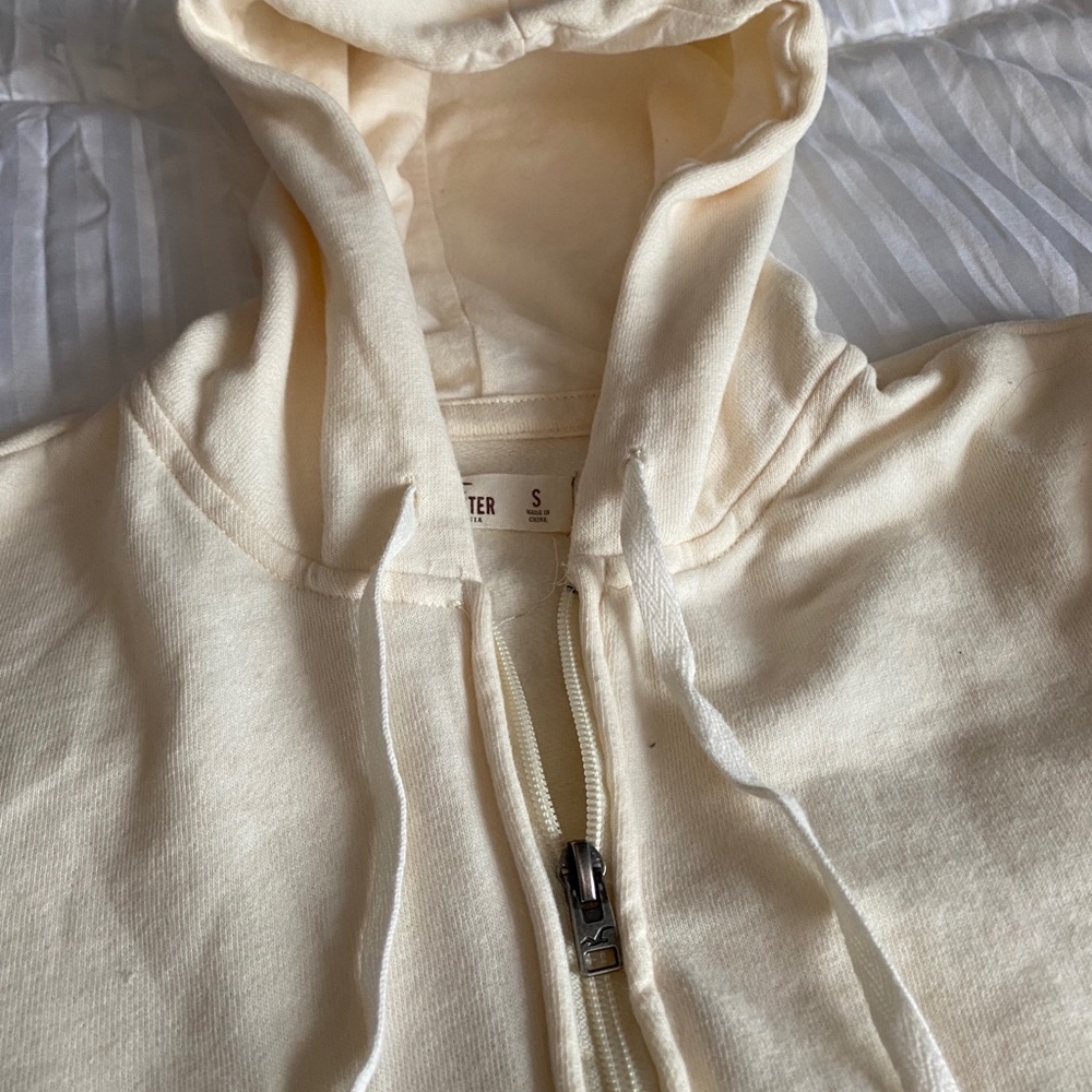 Sweater - Picture 2 of 3